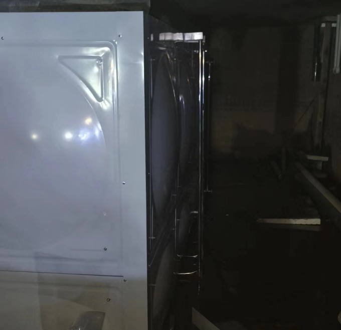 聊城15立方不锈钢保温水箱